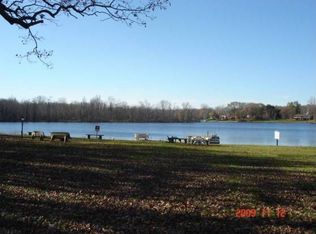 9752 Cambridge Ct, South Lyon, MI 48178