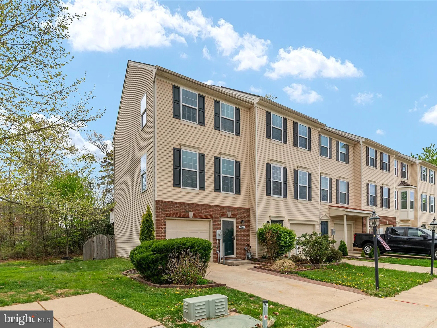 7740 Timbercross Ln photo 1