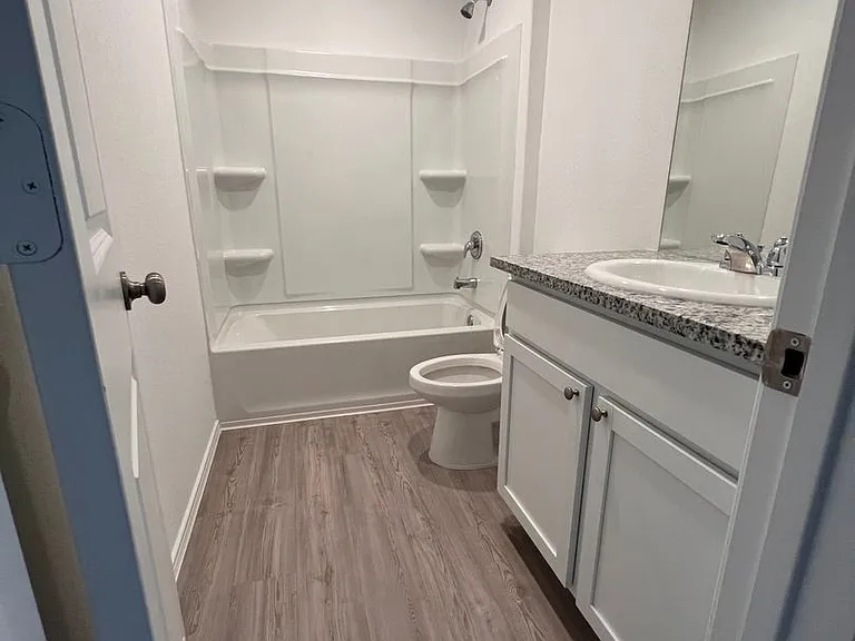 5466 Daphne Path — Photo 9