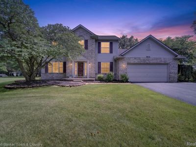 9016 Hyacinth Way, Brighton, MI, 48116