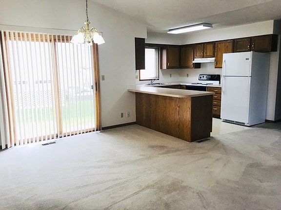 4th image of 2605 Alicia Ln