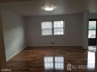 804 Maple Hill Dr, Woodbridge, NJ 07095