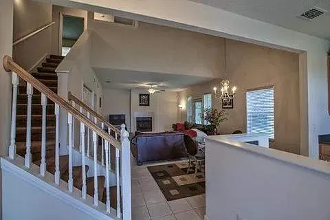 4 bed, 1567 sqft, $2,200 — Photo 1