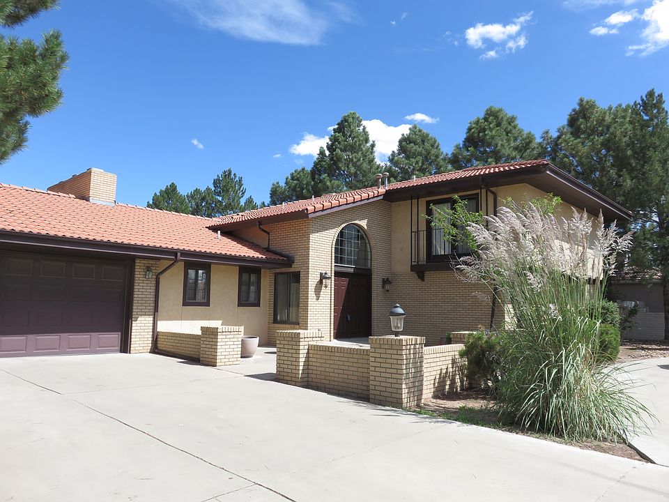 1st image of 4128 Skyline Dr