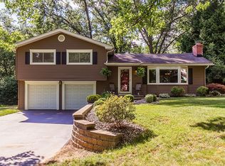 97 Burrows Hills Dr #W, Rochester, NY 14625