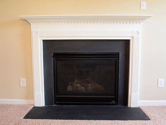 Gas fireplace