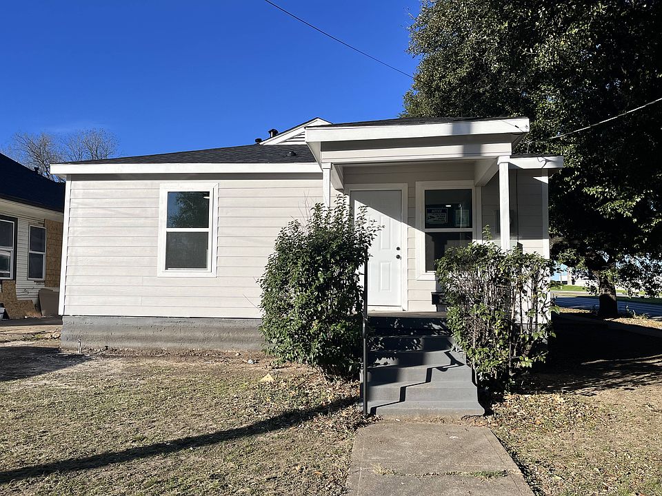 1st image of 1011 S Zang Blvd #3