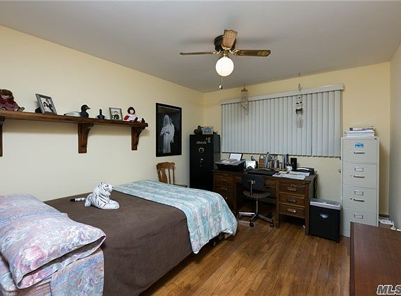 5th image of 135 Abbington Ct