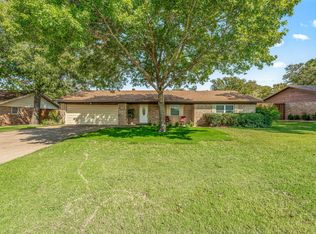 1003 Royal Ln, Graham, TX 76450