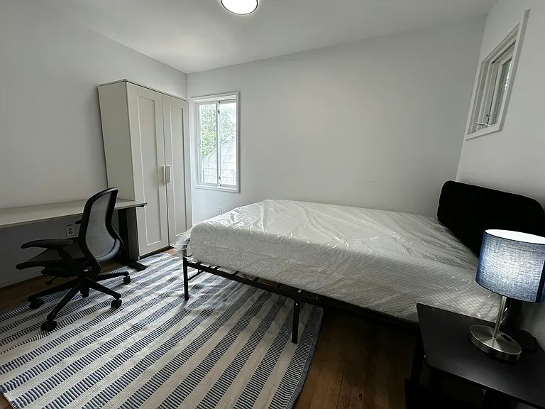 1211 Barnes St NW — Photo 5