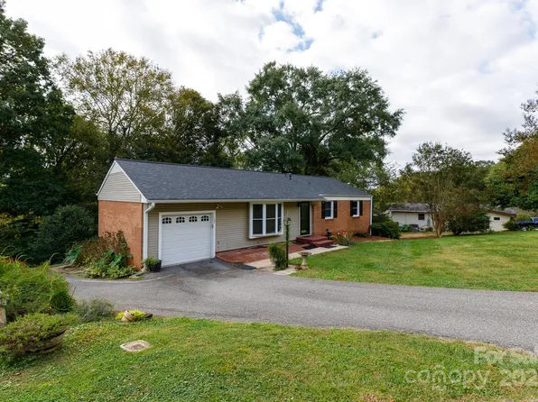 104 Hillcrest Dr, Belmont, NC 28012