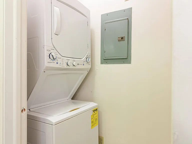 Timbers Apartments — Photo 4