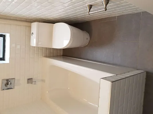 Rented by Lang Realty LLC | media 19