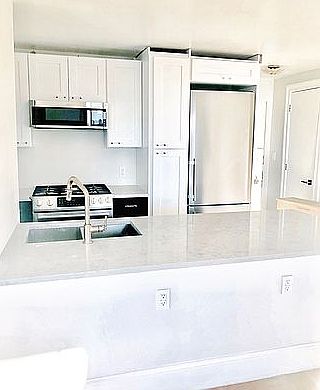 1st image of 275 W 96th St APT 25E