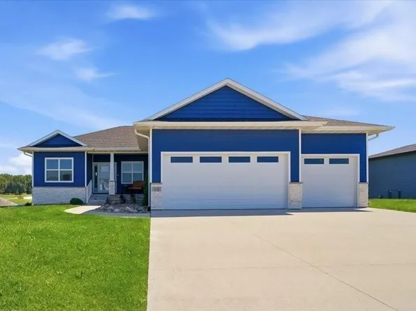 209 Willow Oak Dr, Hudson, IA 50613