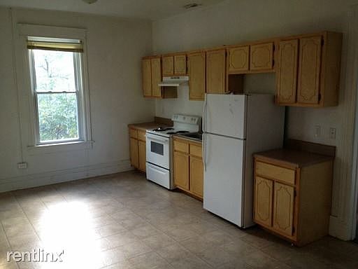 2nd image of 3311 1st Ave #B