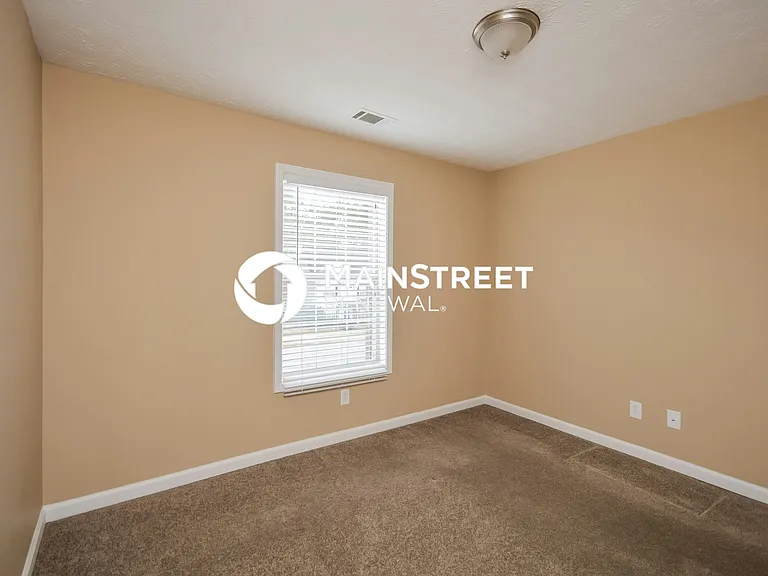125 Lanella Pkwy — Photo 11