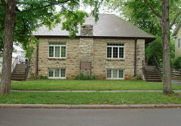 1509 Fairchild Ave — Photo 1