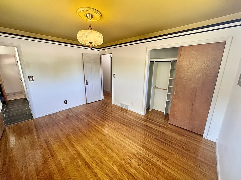 2019 Selkirk Pl — Photo 13