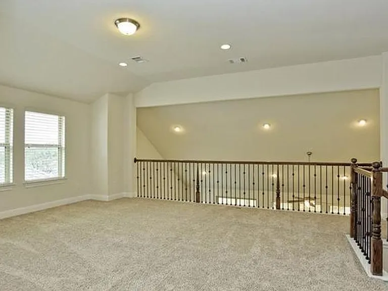 15821 Cinca Terra Dr — Photo 15