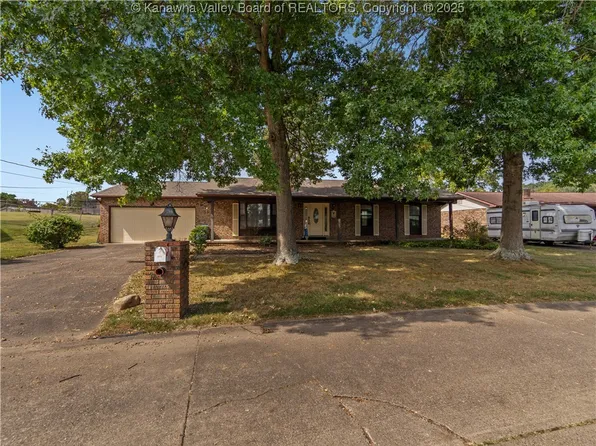 441 Jane Dr, Culloden, WV 25510