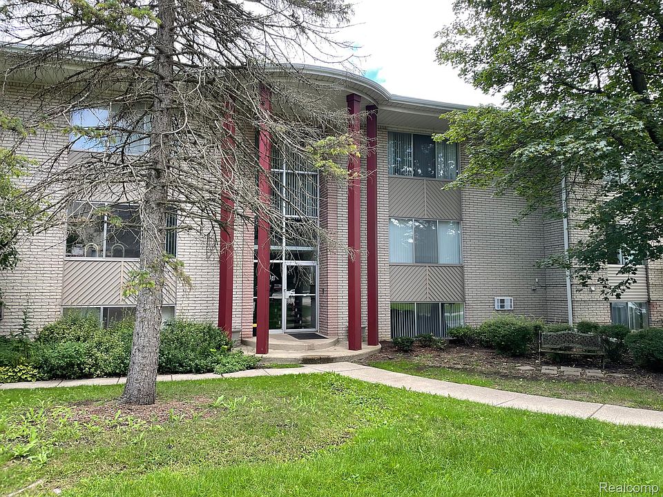 1st image of 33234 Kingslane Ct APT 7