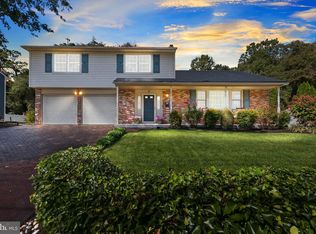 8 Nottingham Way, Turnersville, NJ 08012