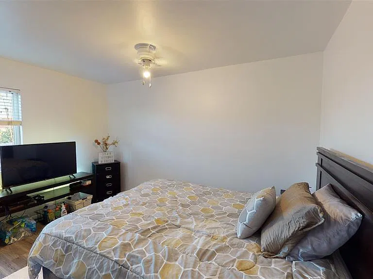 1821 Brookline St #2 — Photo 18