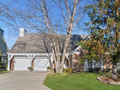 122 Rivershire Ln, Lincolnshire, IL, 60069