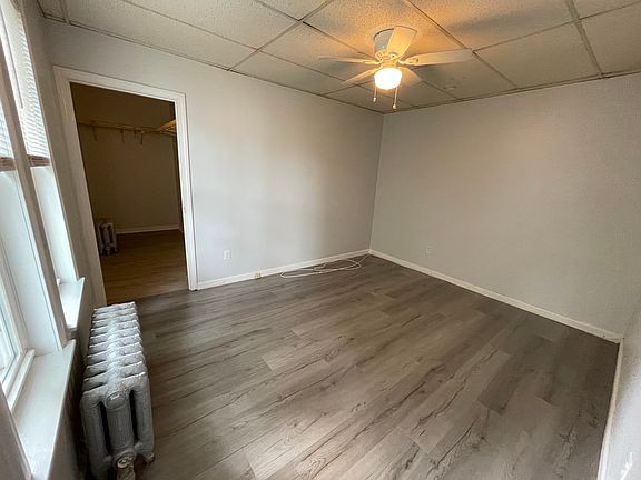 4th image of 210 Whitman Ave #2