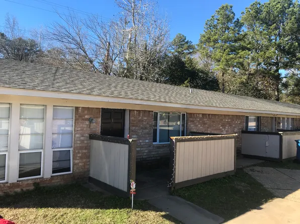 703 1/2 E Center St #3, White Oak, TX 75693