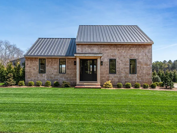3375 Indian Neck Ln, Peconic, NY 11958