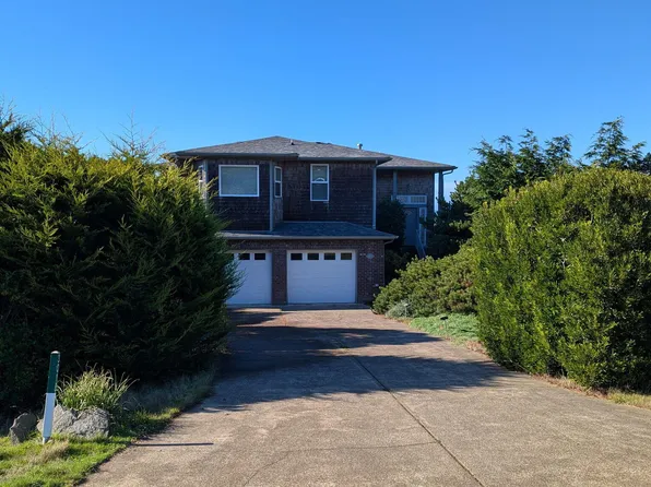 3018 NW Hidden Lake Dr, Waldport, OR 97394
