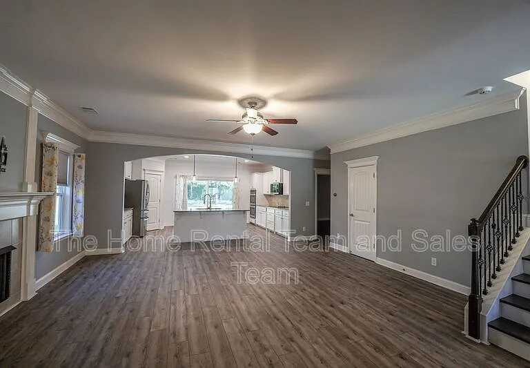 425 Wicklow Dr — Photo 6
