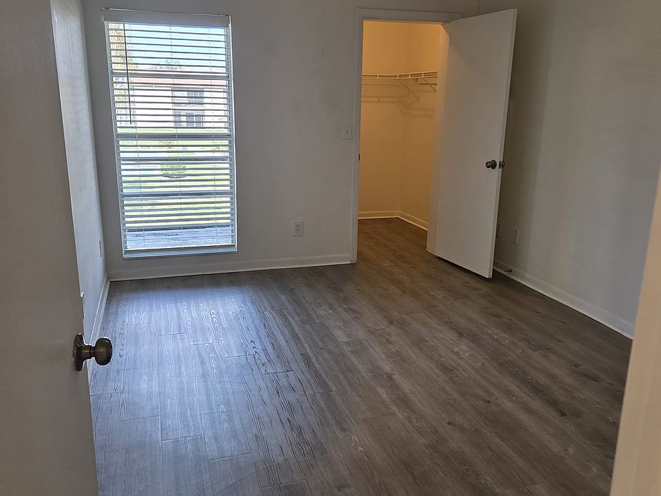 1st image of 5135 Gemstone Dr APT 204