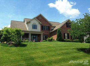 1055 Windy Oak Dr, Pittsburgh, PA 15239