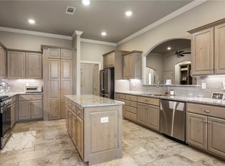 201 Doral Dr, Cave Springs, AR 72718