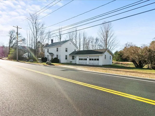 69 Main St, North Creek, NY 12853