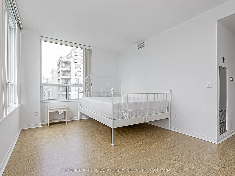 238 Doris Ave #2009 — Photo 23