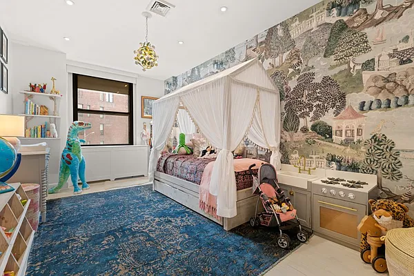 Sold by Nest Seekers International | media 13