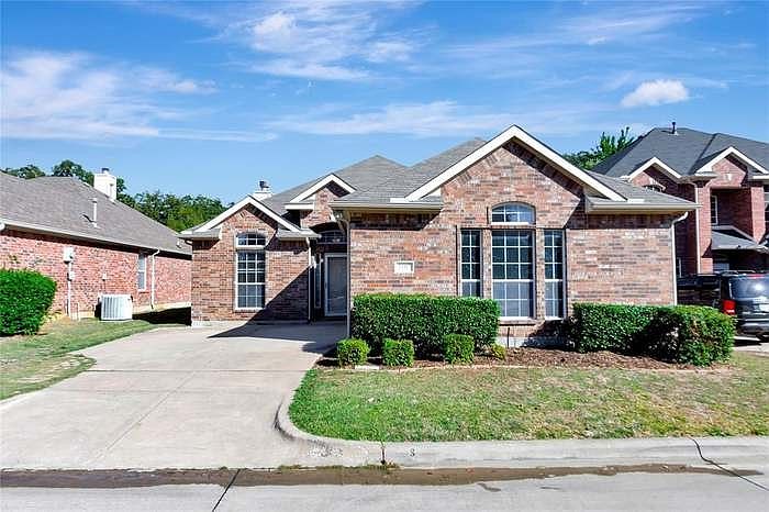 1st image of 3107 Willowdale Dr
