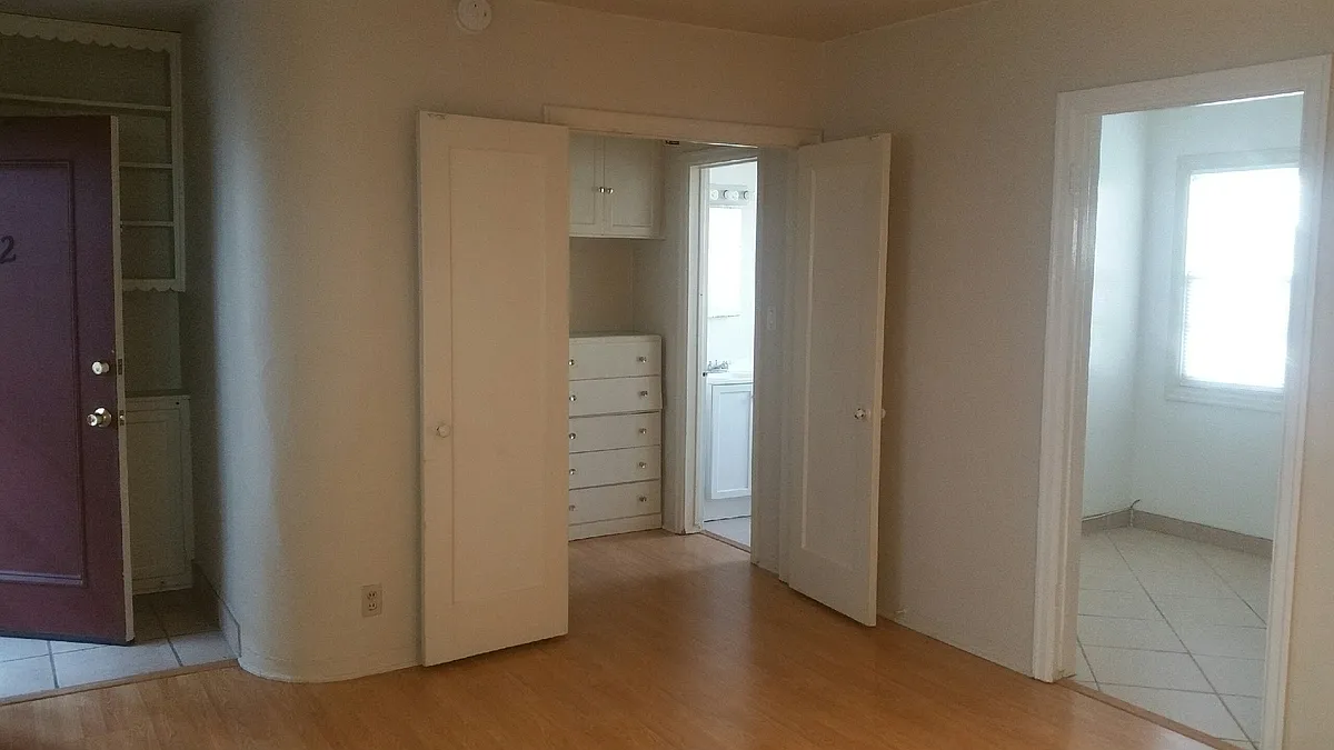 Building Photo - 86 Bennett Ave #2