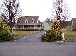 1st image of 120 Eastland Dr