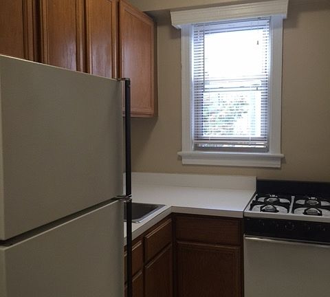 5th image of 1916 R St NW APT 403