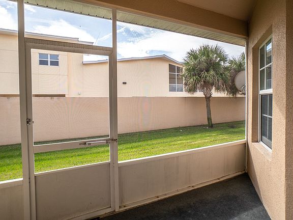 4th image of 1251 Etruscan Way