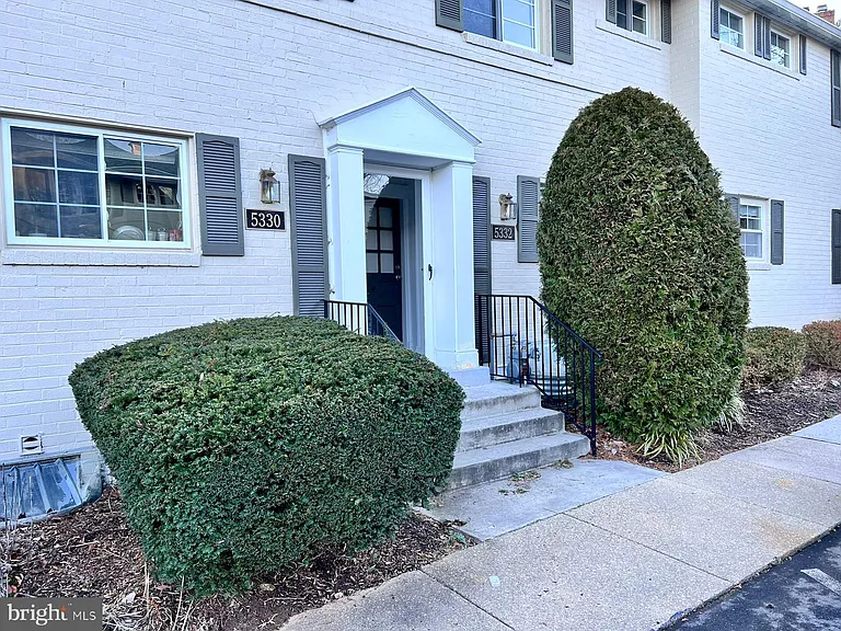 5332 Pooks Hill Rd #304-53 — Photo 1