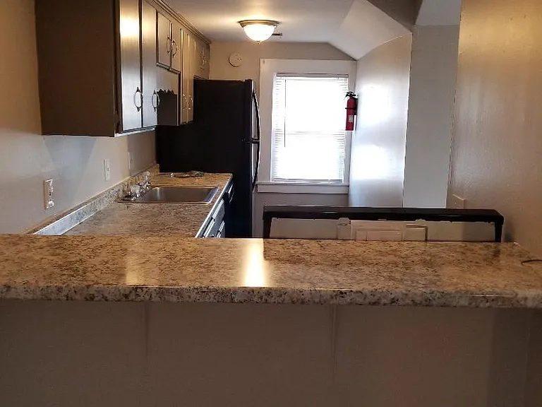 2113 Belmont Blvd #5 — Photo 5