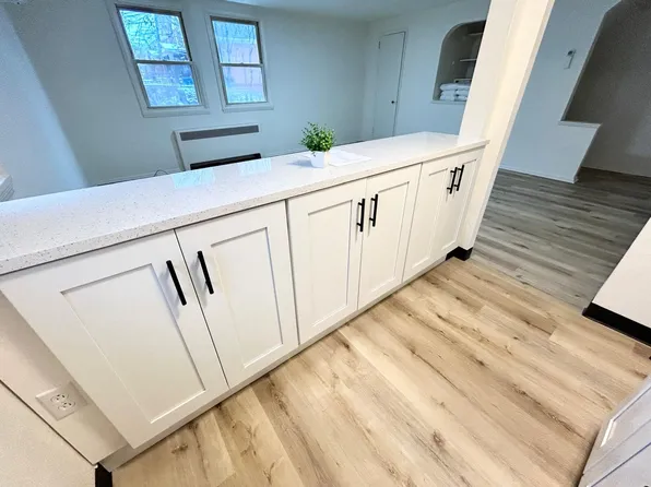 Charming 1, 2, and 3-Bedroom Townhomes in a Quiet Pittsburgh Neighborhood