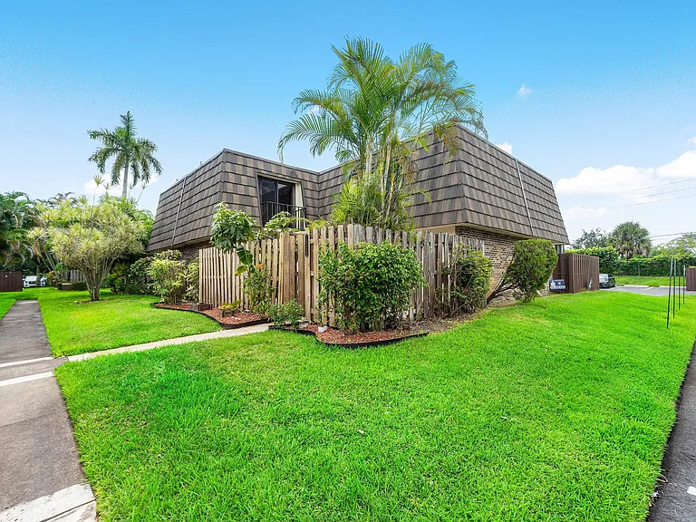 1534 Forest Lakes Cir #D — Photo 1
