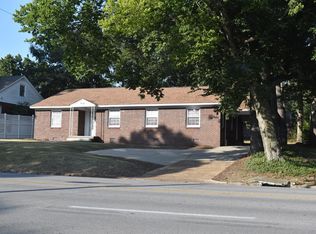 916 Pine St, Florence, AL 35630